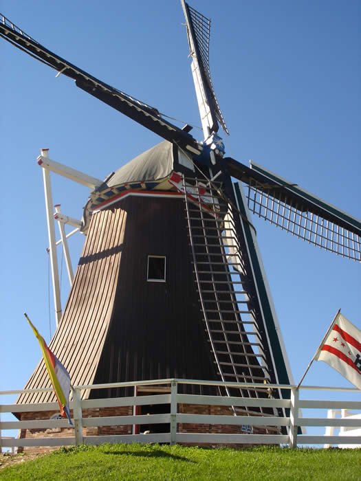 Fulton, Illinois - Windmill de Immigrant